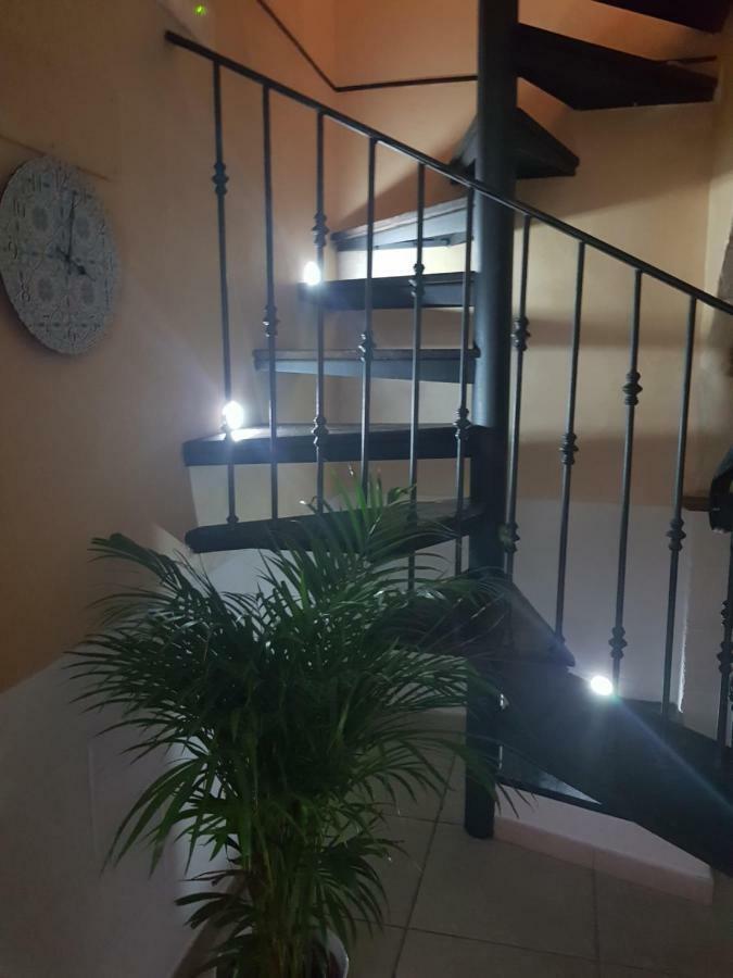 Terrazzini In Corte Bari Bagian luar foto